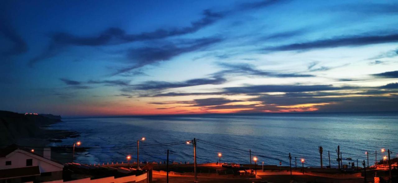 Mega Ocean Magoito - Guest House - Sintra Bagian luar foto