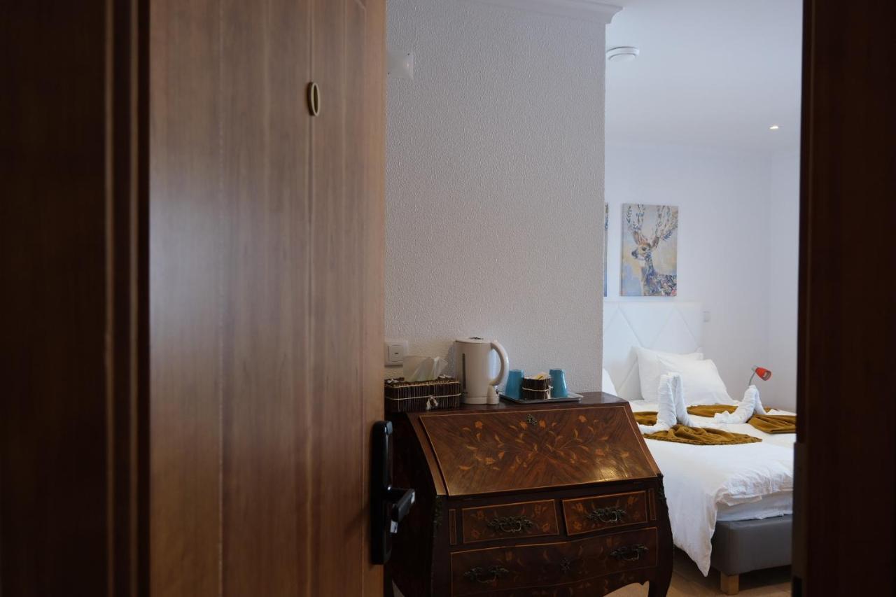 Mega Ocean Magoito - Guest House - Sintra Bagian luar foto