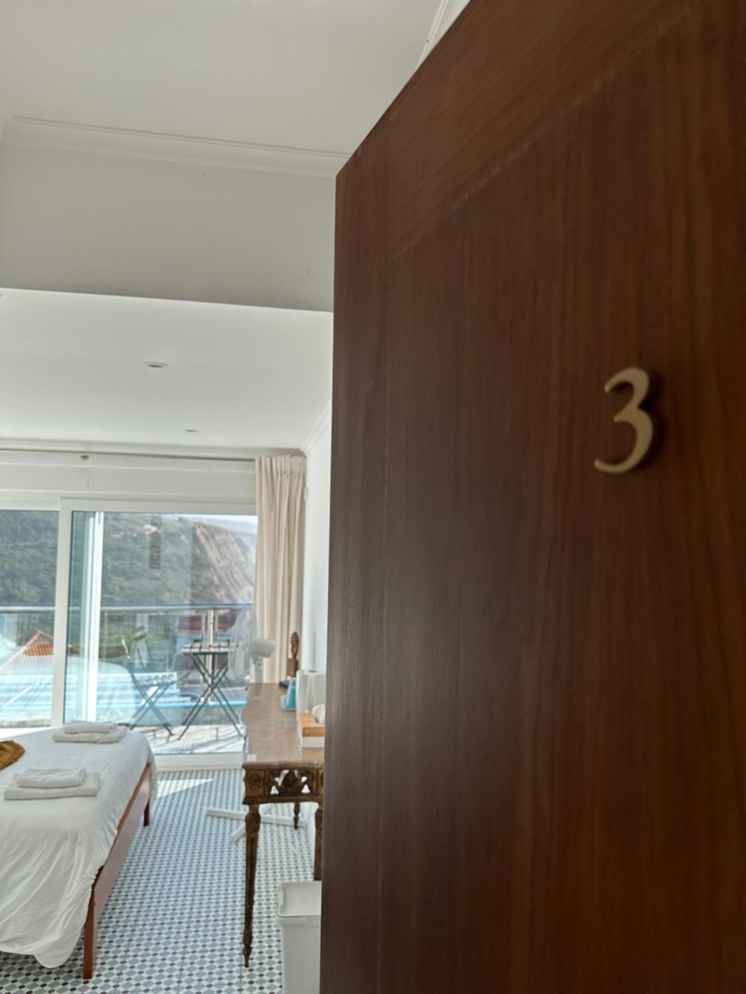 Mega Ocean Magoito - Guest House - Sintra Bagian luar foto